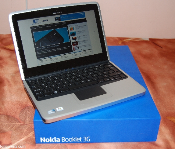 nokia-booklet3g-unboxing_2