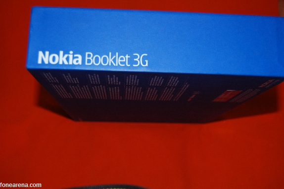 nokia-booklet3g-unboxing_2