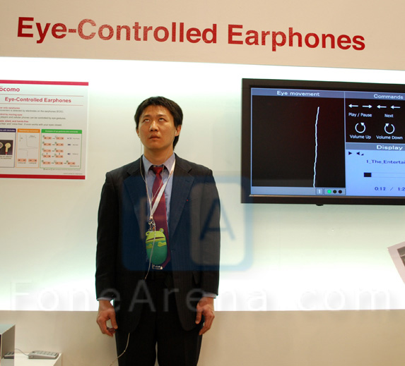 docomo-eye-controlled-earphones